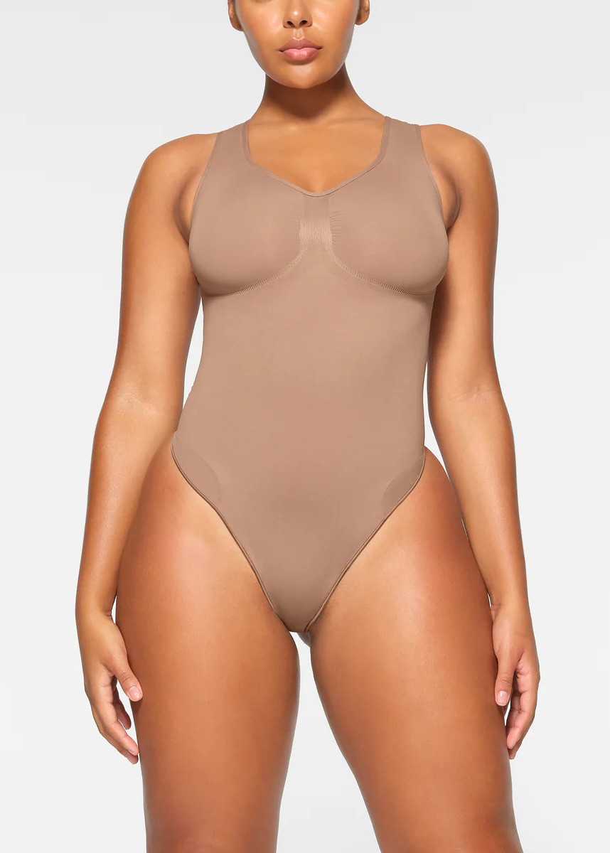 customizable scoop neck thong bodysuit 